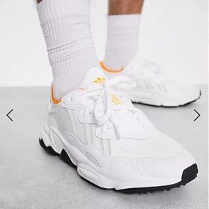 adidas Originals Men's Ozweego Sneaker | 6.5 - White/Grey One/Orange Rush